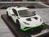 [Runner] 1:18 Lamborghini 2021 Huracan STO Novitec White Model Car Resin