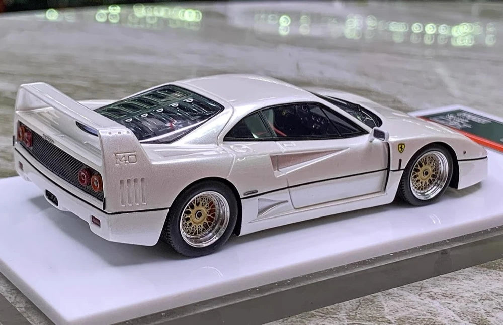 [SCM] 1:43 Ferrari 1987 F40 Ares White Model Car Die-Cast