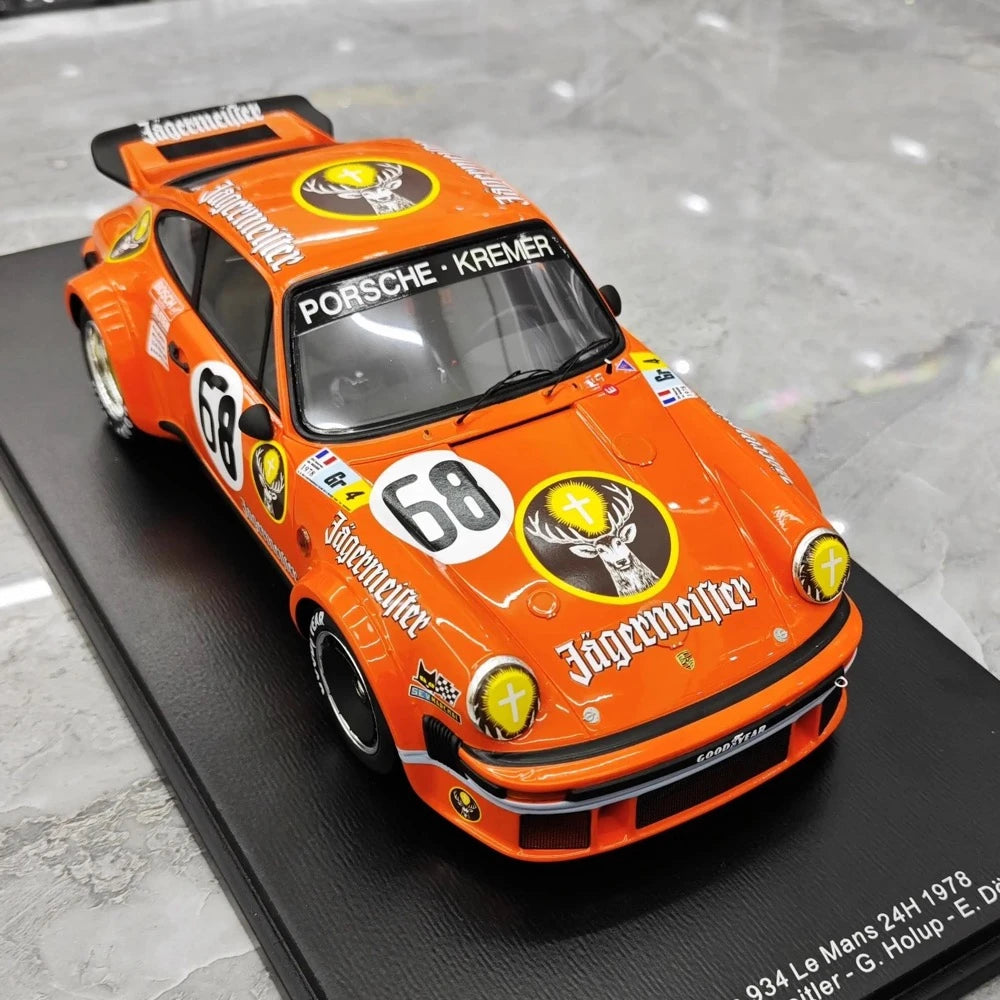 [Spark] 1:18 Porsche 1978 934 Le Mans #68 Model Car Resin / Closed Body