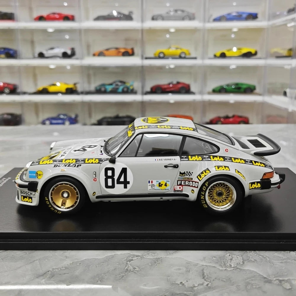 [Spark] 1:18 Porsche 1979 934 Le Mans #84 modelauto Hars / Closed Body