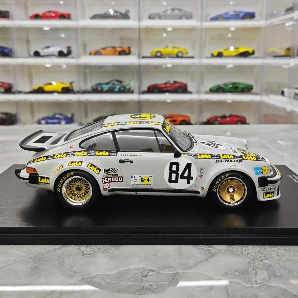 [Spark] 1:18 Porsche 1979 934 Le Mans #84 modelauto Hars / Closed Body