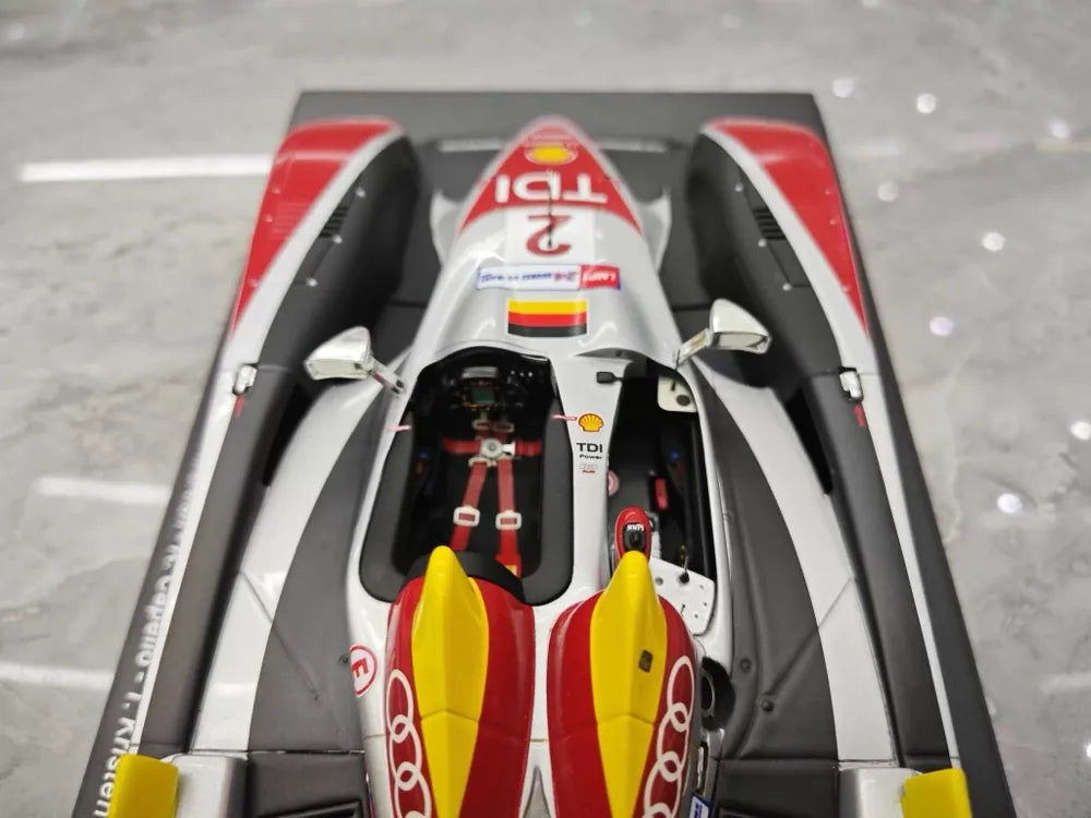 [Spark] 1:18 Audi 2008 R10 TDI Le Mans #2 resina limitato