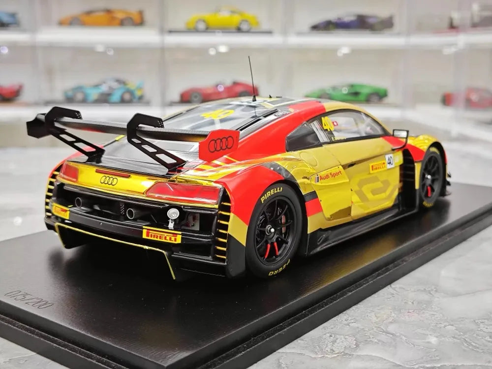 [Spark] 1:18 Audi 2023 R8 LMS GT3 Macau GT Cup #40 Resin Limited