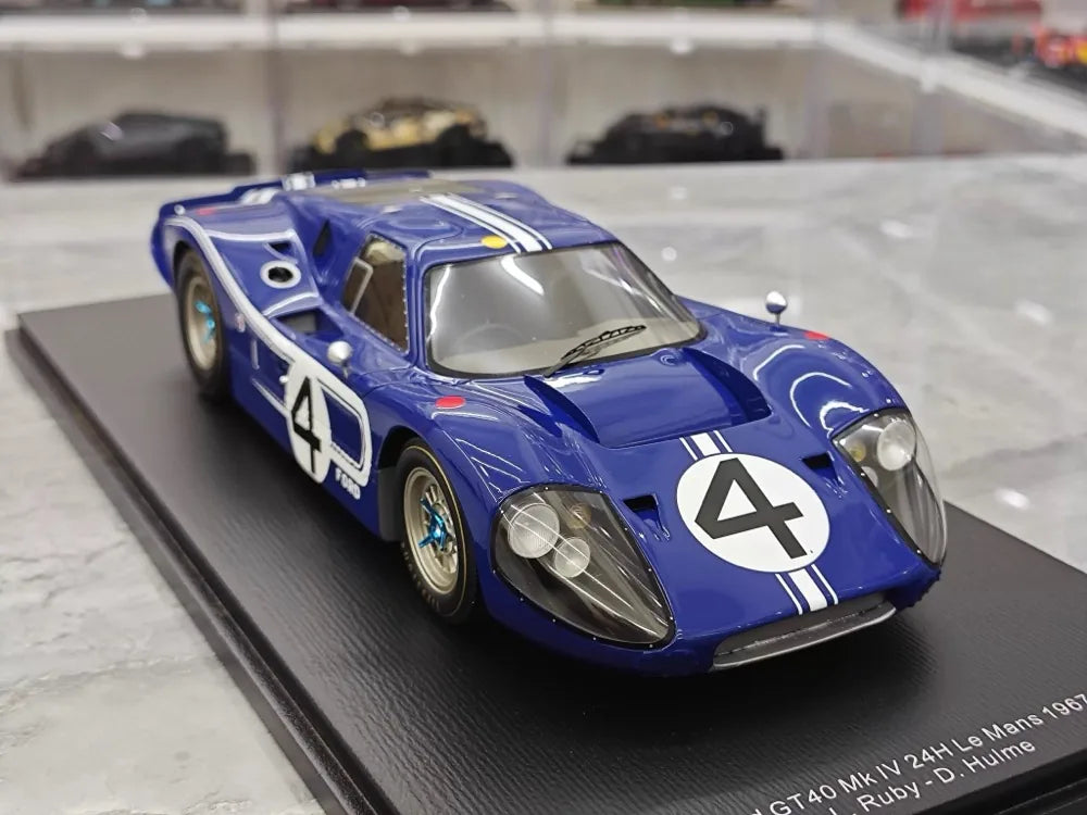 [Spark] 1:18 Ford 1967 GT40 MKIV Le Mans No.4 Model Car Resin