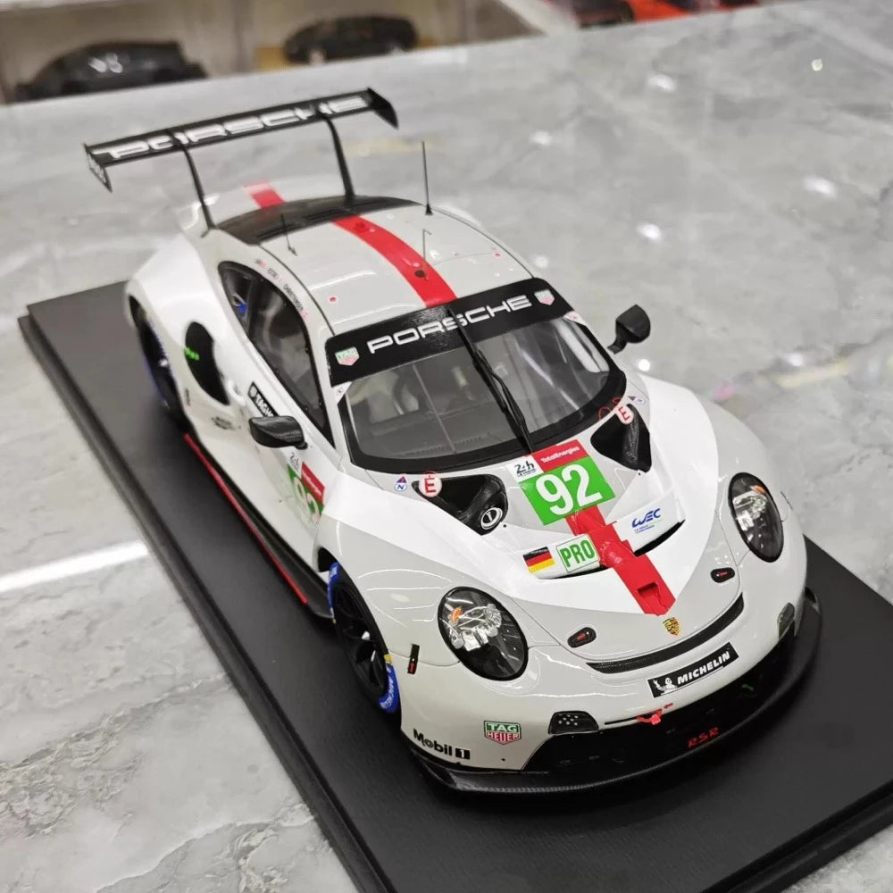 [Spark] 1:18 Porsche 2021 911 RSR-19 Le Mans GTE-Pro #92 Resin / Closed Body