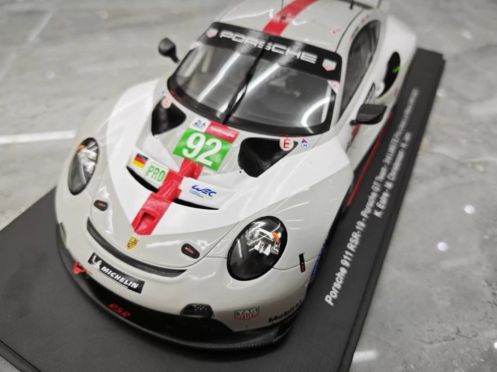 [Spark] 1:18 Porsche 2021 911 RSR-19 Le Mans GTE-Pro #92 Resin / Closed Body