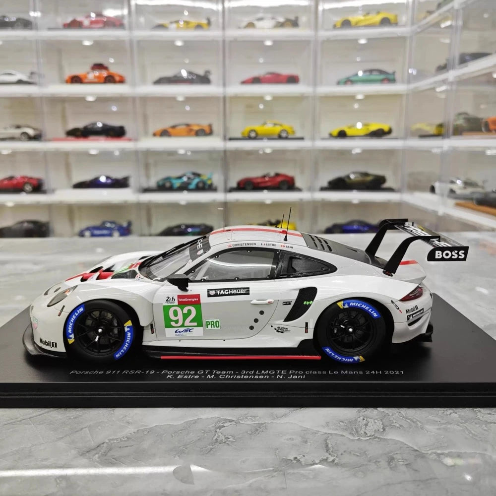 [Spark] 1:18 Porsche 2021 911 RSR-19 Le Mans GTE-Pro #92 Resin / Closed Body