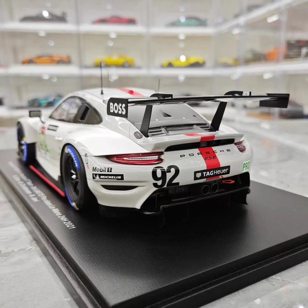 [Spark] 1:18 Porsche 2021 911 RSR-19 Le Mans GTE-Pro #92 Resin / Closed Body