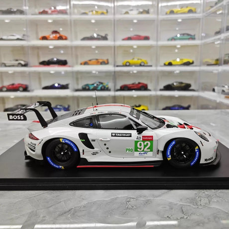 [Spark] 1:18 Porsche 2021 911 RSR-19 Le Mans GTE-Pro #92 Resin / Closed Body