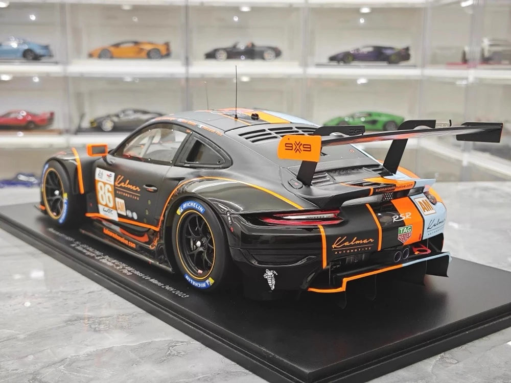 [Spark] 1:18 Porsche 2023 911 RSR-19 GR Racing Le Mans GTE-Am #86 Resin / Closed Body
