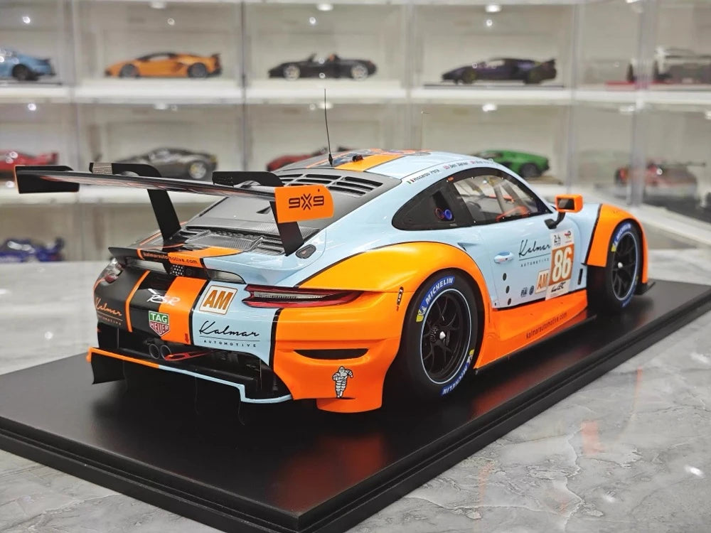 [Spark] 1:18 Porsche 2023 911 RSR-19 GR Racing Le Mans GTE-Am #86 Resin / Closed Body