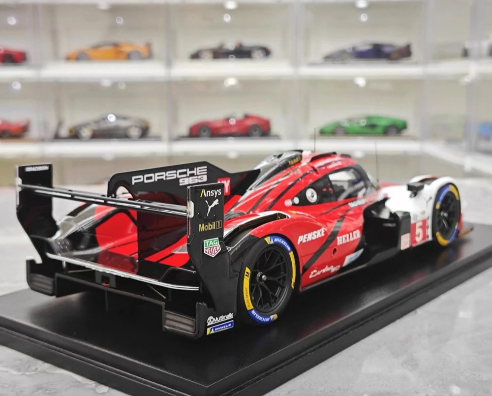 [Spark] 1:18 Porsche 2024 963 Penske #5 modellino di auto resina / Closed Body