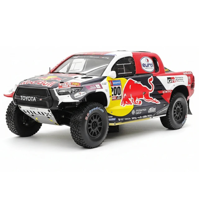 [Spark] 1:18 Toyota 2023 Hilux Dakar Rally Winner #200 Model Car Resin