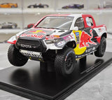 [Spark] 1:18 Toyota 2023 Hilux Dakar Rally Winner #200 Model Car Resin