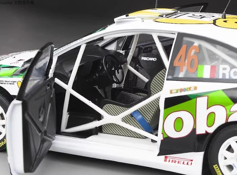 [SunStar] 1:18 Ford 2008 Focus RS WRC Wales Rally #46 modellbil Die-Cast