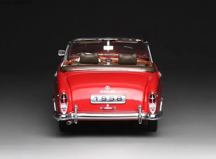 [SunStar] 1:18 Mercedes-Benz 1960 220 SE Cabriolet röd modellbil Die-Cast