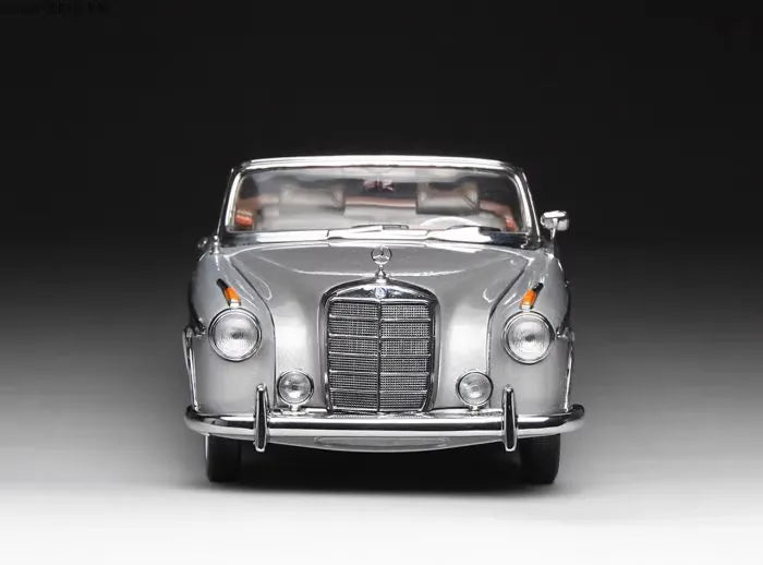 [SunStar] 1:18 Mercedes-Benz 1960 220 SE Cabriolet Gray Model Car Die-Cast