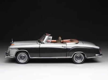 [SunStar] 1:18 Mercedes-Benz 1960 220 SE Cabriolet grijs modelauto Die-Cast