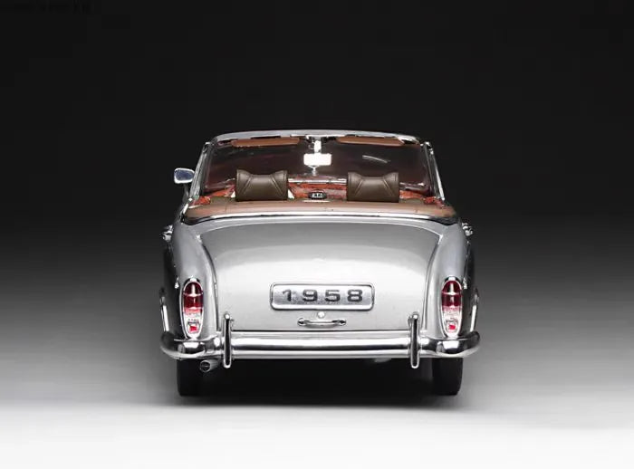 [SunStar] 1:18 Mercedes-Benz 1960 220 SE Cabriolet Gray Model Car Die-Cast