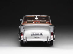 [SunStar] 1:18 Mercedes-Benz 1960 220 SE Cabriolet Gray Model Car Die-Cast