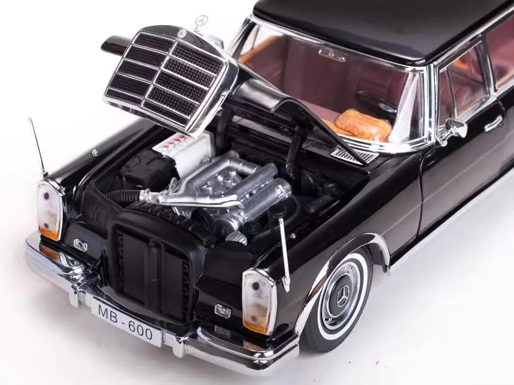 [SunStar] 1:18 Mercedes-Benz 1966 600 Pullman Limousine Black Model Car Die-Cast