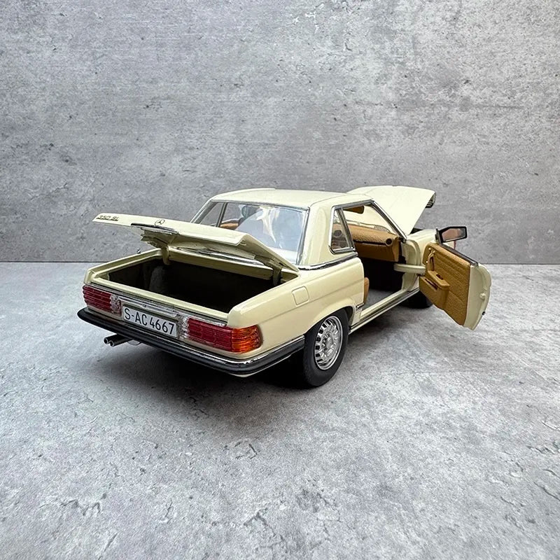 [SunStar] 1:18 Mercedes-Benz 1971 350 SL giallo modellino di auto Die-Cast