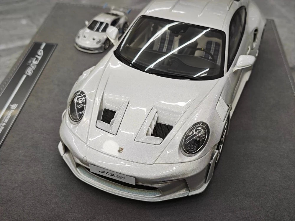 [Timothy Pierre] 1:18 Porsche 2023 911 GT3 RS Sonderwunsch Silver Model Car Resin