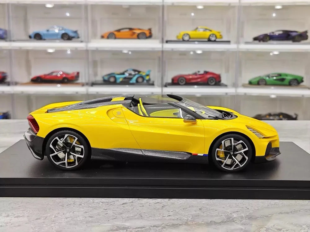 [Top Speed] 1:18 Bugatti 2022 W16 Mistral Yellow Model Car Resin