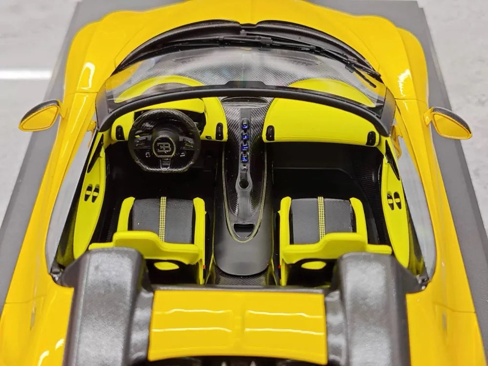[Top Speed] 1:18 Bugatti 2022 W16 Mistral Yellow Model Car Resin