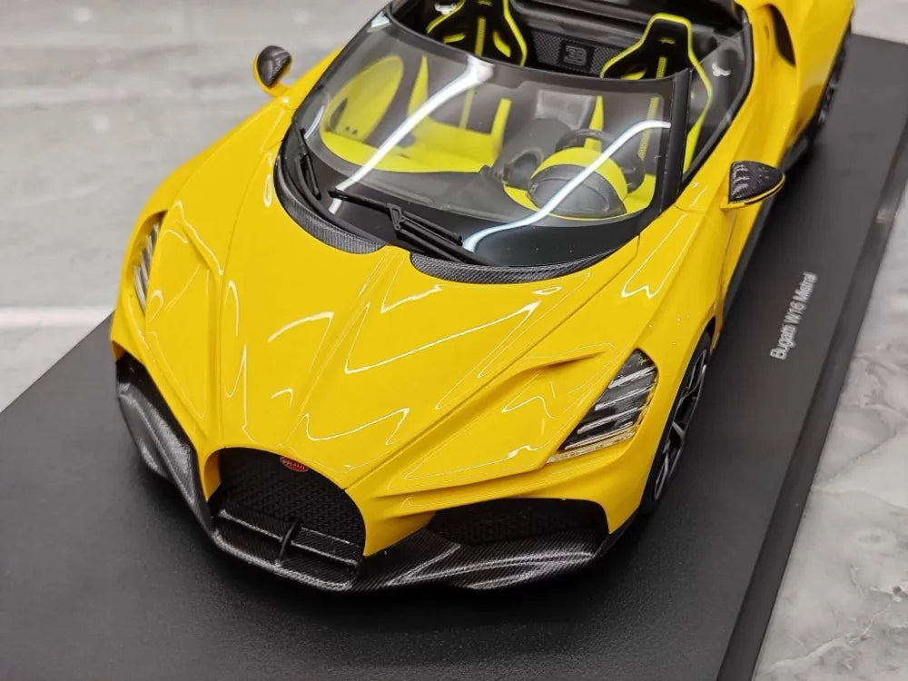 [Top Speed] 1:18 Bugatti 2022 W16 Mistral Yellow Model Car Resin
