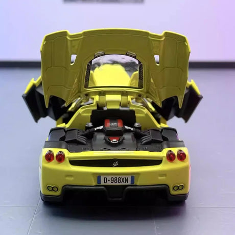 [TOY] 1:32 Ferrari 2002 Enzo gul modellbil Die-Cast