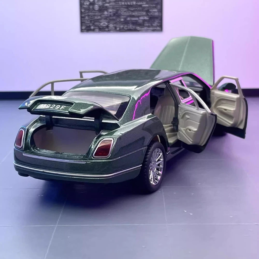 [TOY] 1:24 Bentley 2017 Mulsanne Grand Limousine Model Car Die-Cast
