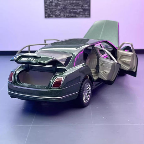 [TOY] 1:24 Bentley 2017 Mulsanne Grand Limousine Model Car Die-Cast