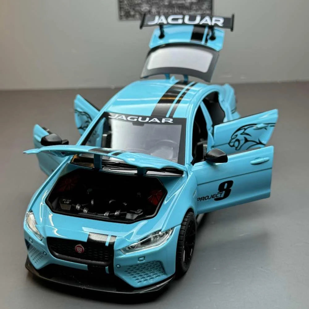 [TOY] 1:24 Jaguar 2017 XE SV Project 8 Blue Model Car Die-Cast