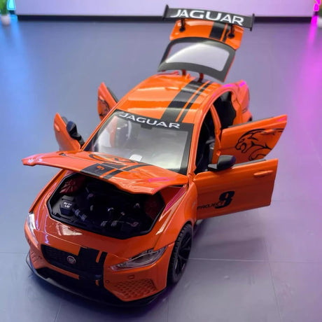 [TOY] 1:24 Jaguar 2017 XE SV Project 8 Orange Model Car Die-Cast