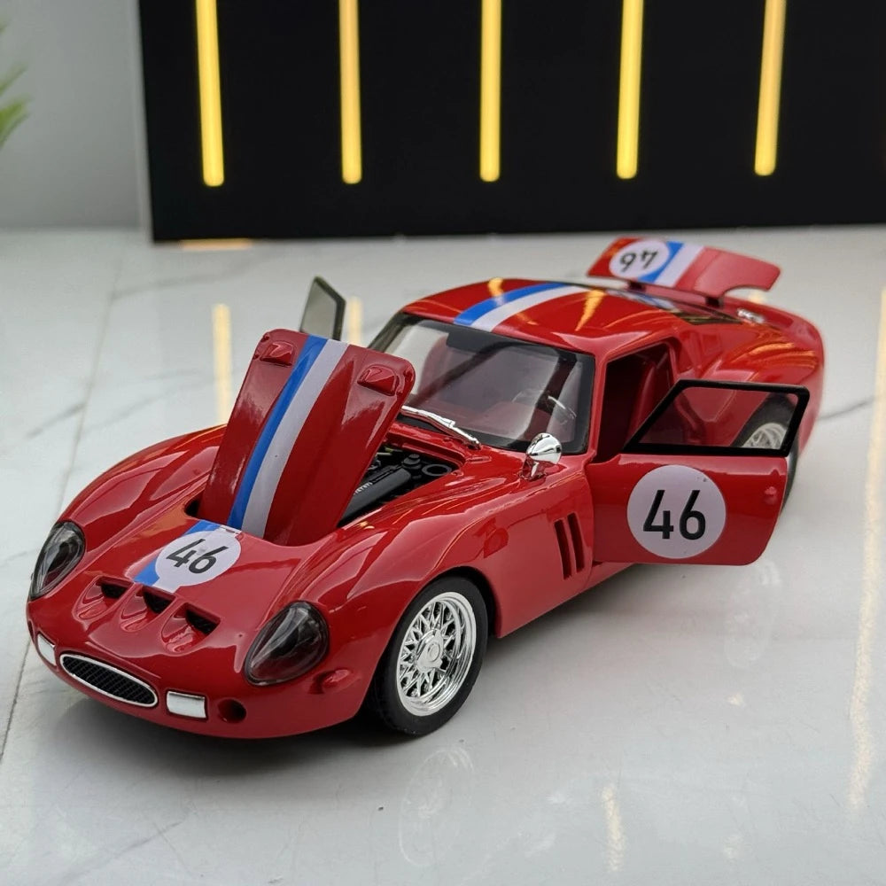 [TOY] 1:24 Ferrari 1962 250 GTO rouge voiture miniature Die-Cast