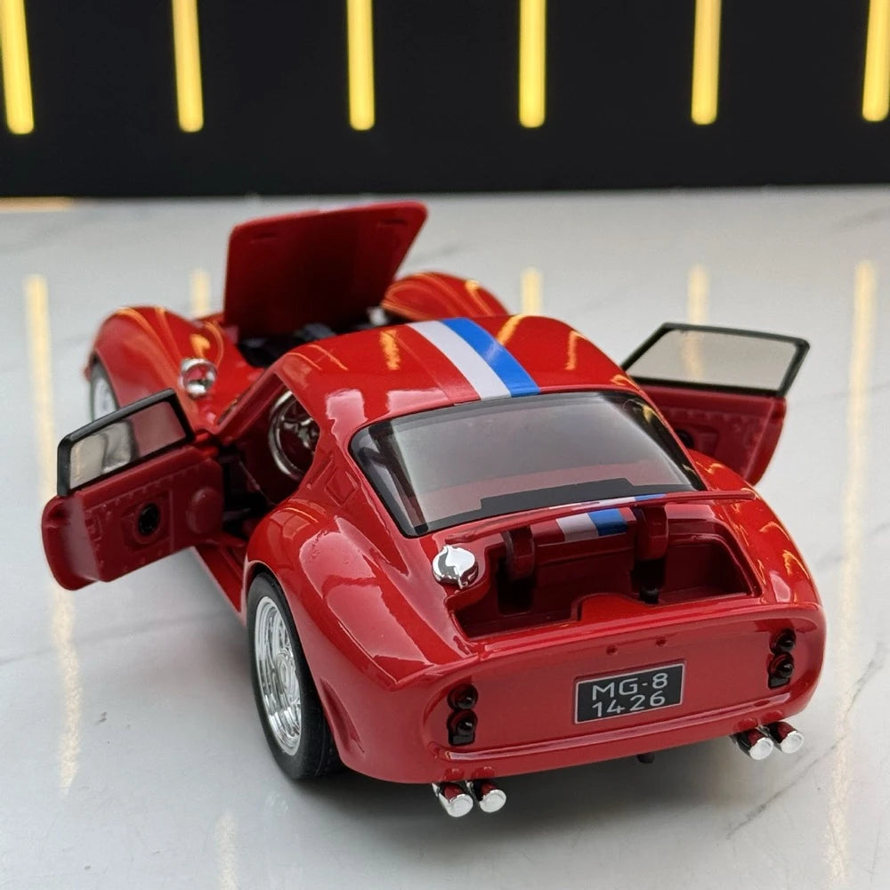 [TOY] 1:24 Ferrari 1962 250 GTO Red Model Car Die-Cast