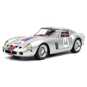 Ferrari 1962 250 GTO silver 1:24 – modellbil i gjuten metall för display