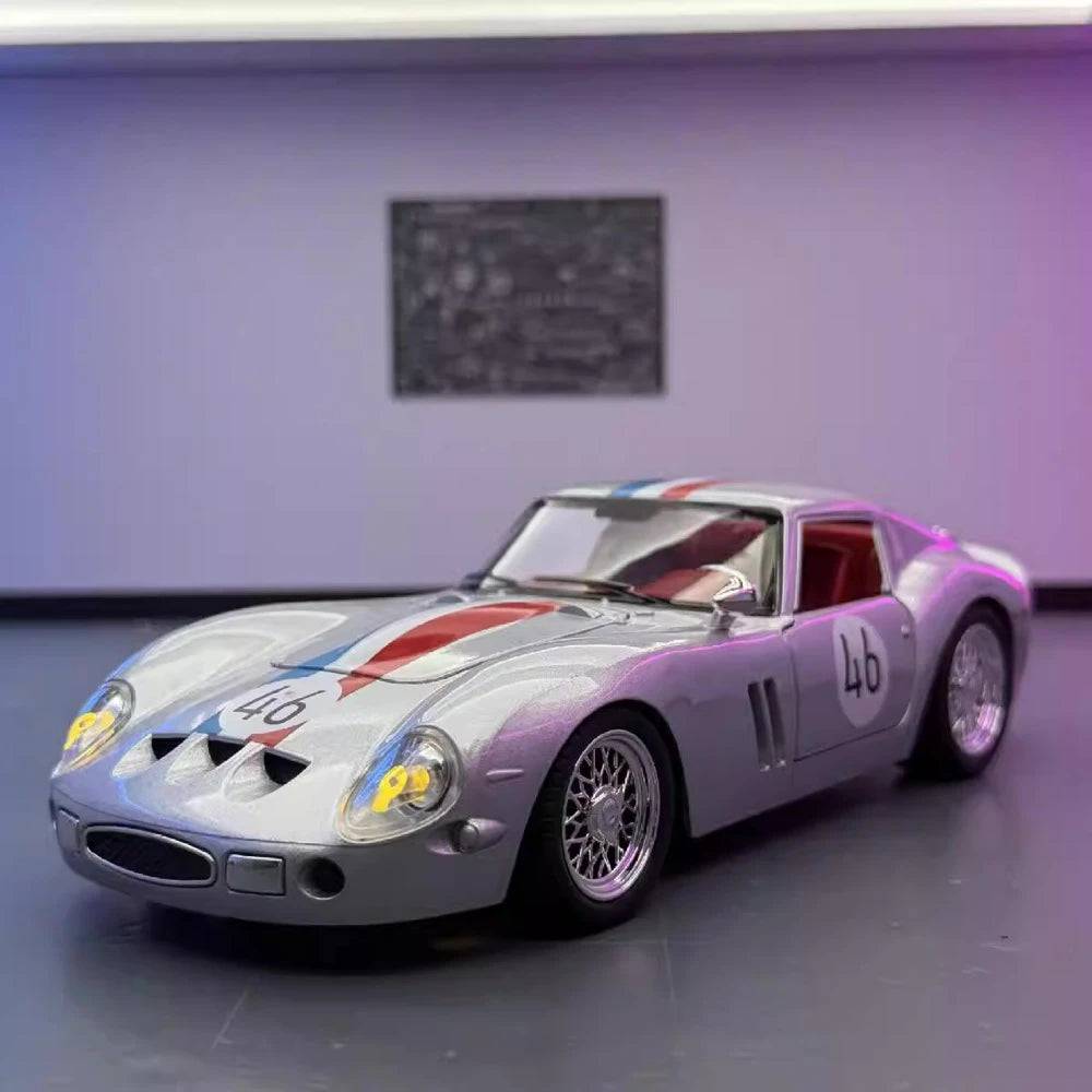[TOY] 1:24 Ferrari 1962 250 GTO Silver Model Car Die-Cast