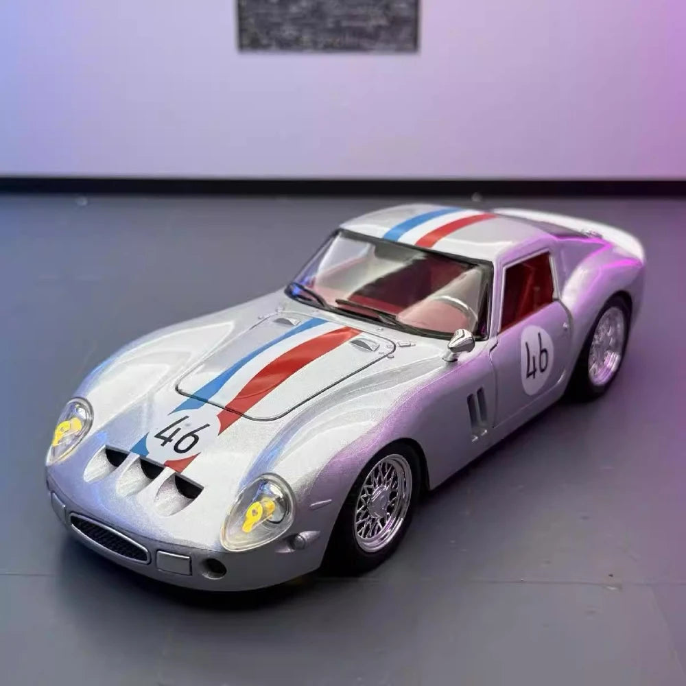 [TOY] 1:24 Ferrari 1962 250 GTO Silver Model Car Die-Cast
