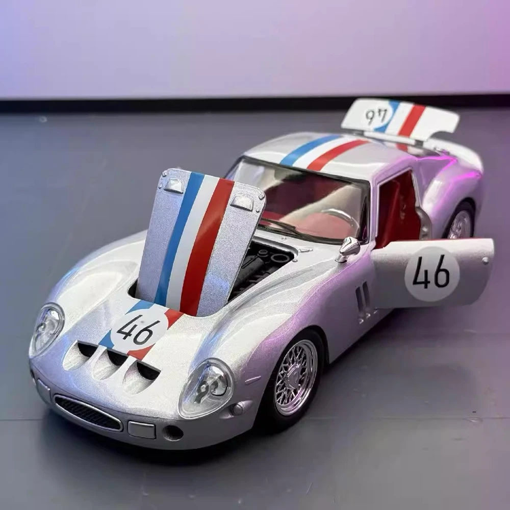 [TOY] 1:24 Ferrari 1962 250 GTO hopea pienoismalli Die-Cast