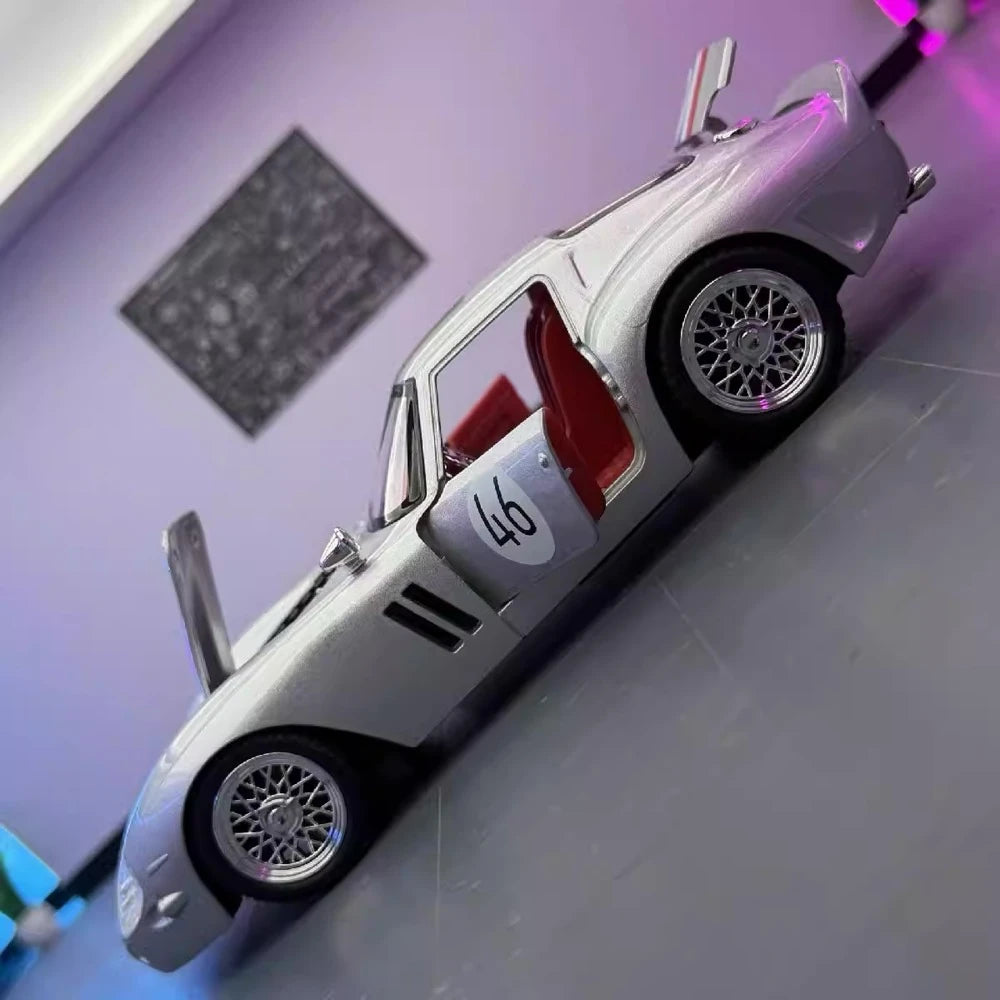 [TOY] 1:24 Ferrari 1962 250 GTO Silver Model Car Die-Cast