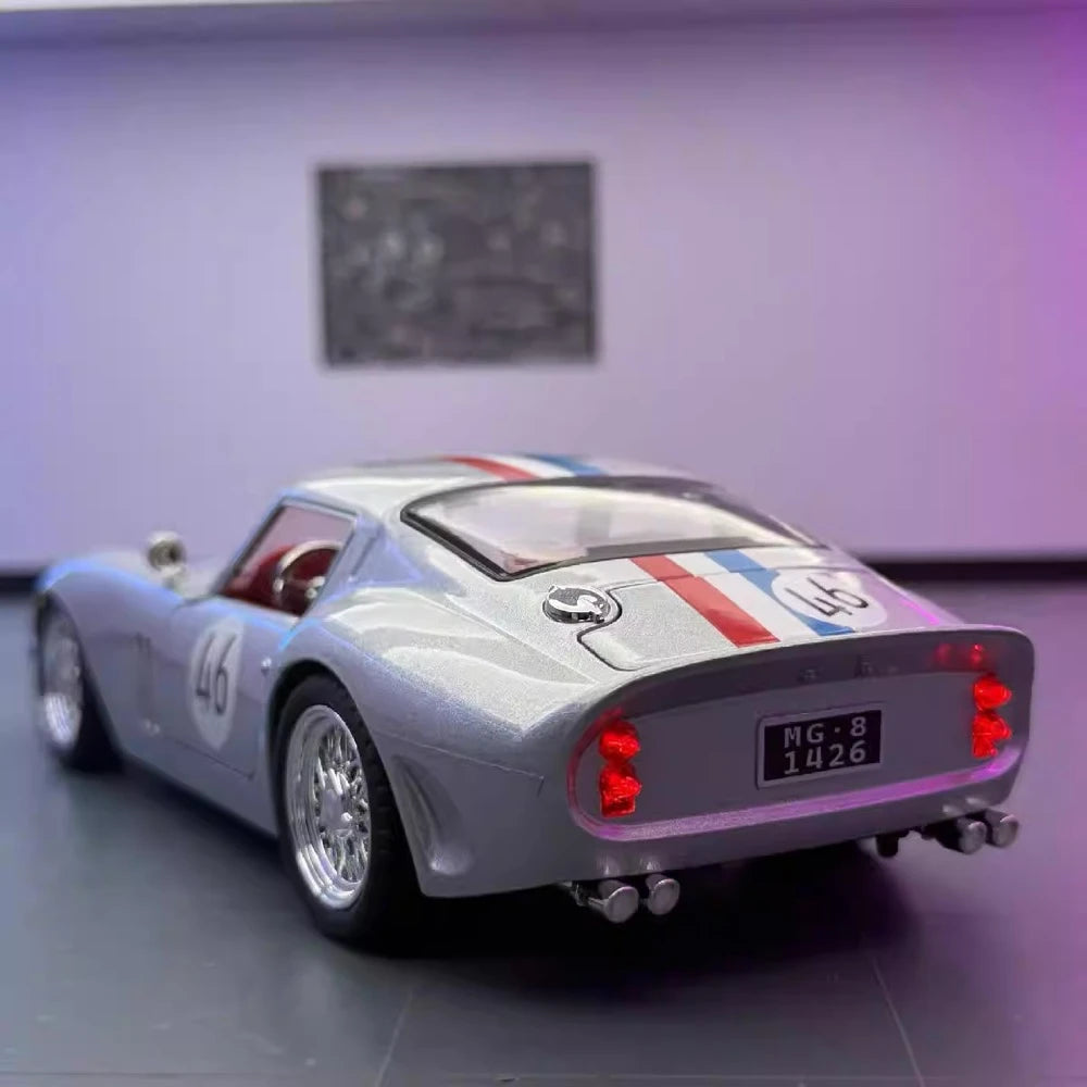 [TOY] 1:24 Ferrari 1962 250 GTO Silver Model Car Die-Cast