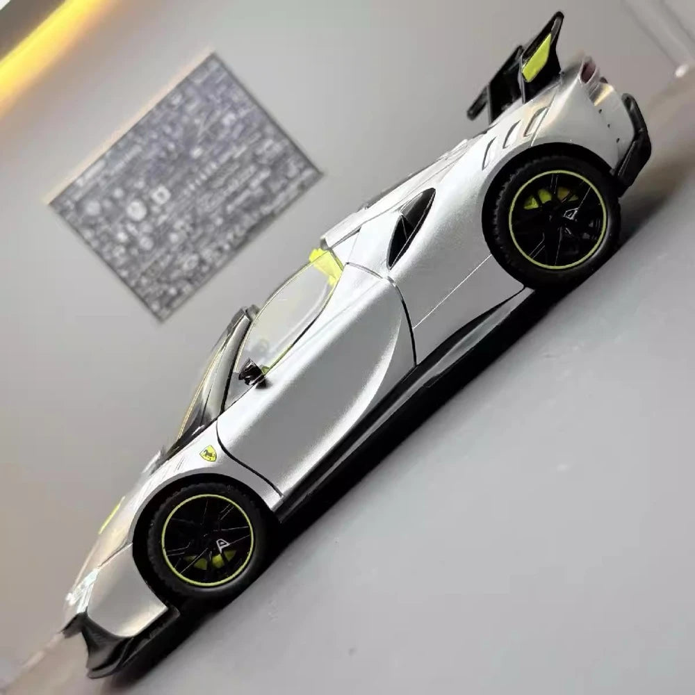 [TOY] 1:24 Ferrari 2023 SF90 XX Stradale Silver Model Car Die-Cast