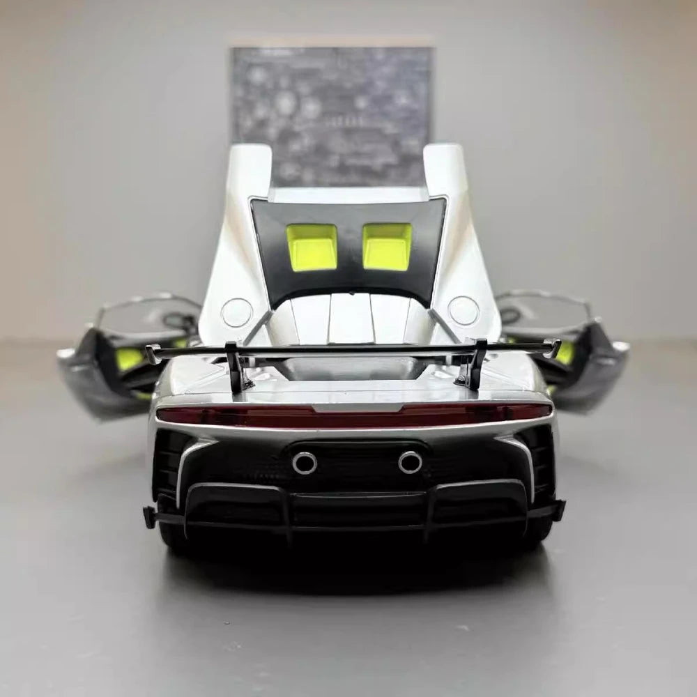[TOY] 1:24 Ferrari 2023 SF90 XX Stradale Silver Model Car Die-Cast