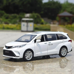 [TOY] 1:24 Toyota 2020 Sienna XL40 White Model Car Die-Cast