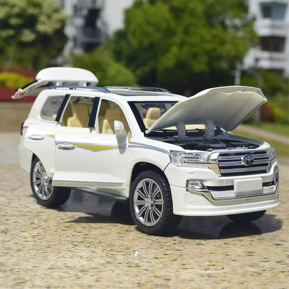 [TOY] 1:24 Toyota 2021 Land Cruiser 5700 White Model Car Die-Cast