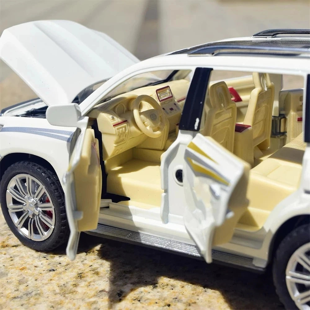 [TOY] 1:24 Toyota 2021 Land Cruiser 5700 wit modelauto Die-Cast