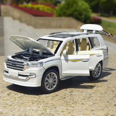 [TOY] 1:24 Toyota 2021 Land Cruiser 5700 White Model Car Die-Cast