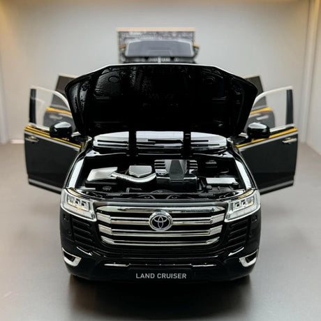 [TOY] 1:24 Toyota 2021 Land Cruiser LC300 nero modellino di auto Die-Cast